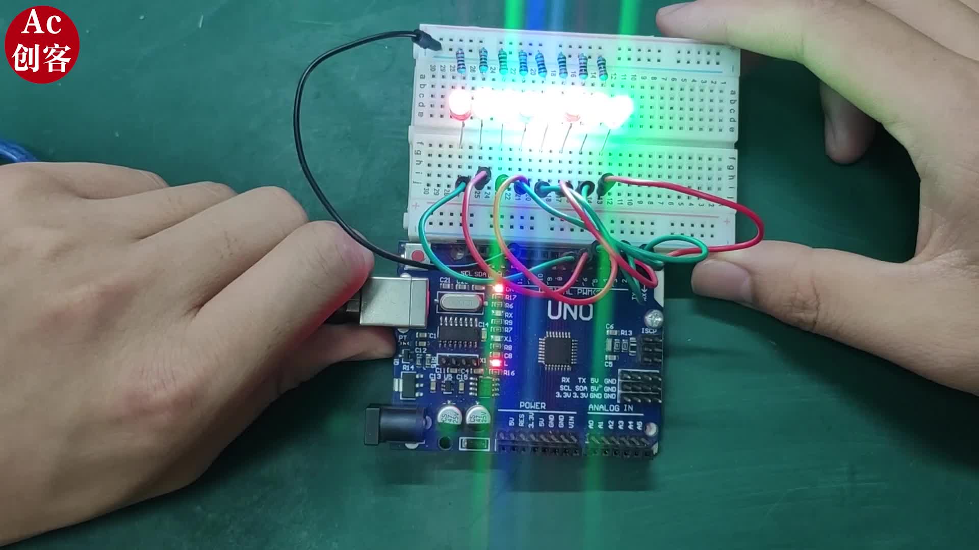 Arduino入門5：制作一個(gè)漂亮的花樣流水燈，for循環(huán)的簡單應(yīng)用#硬聲創(chuàng)作季 