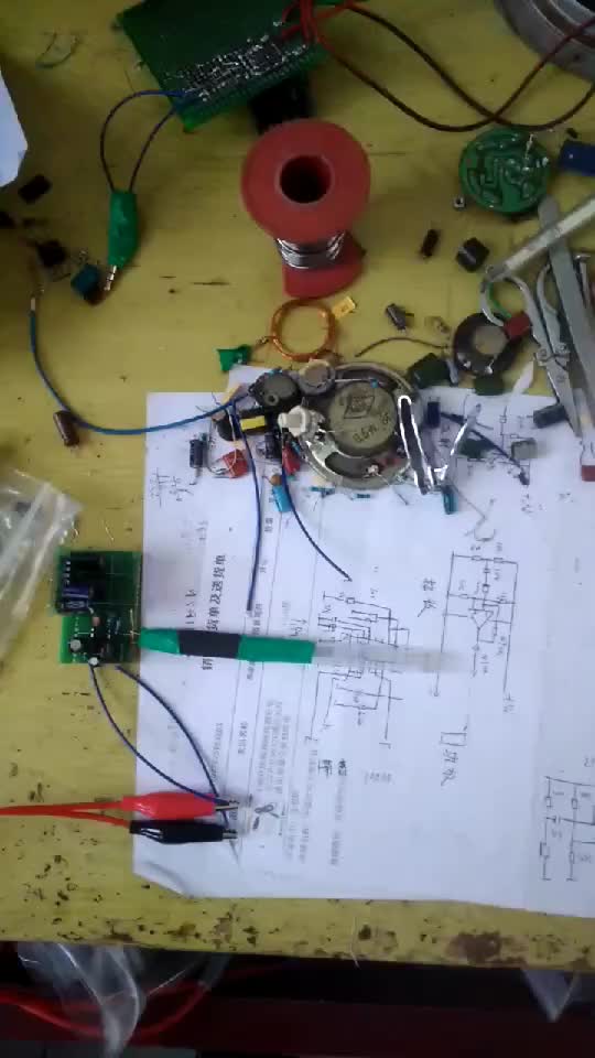 3xz5mz9335suyy6_实用型延时光控报警器，工作原理 当有人走过，一旦触发报警器，报警器开始报警，人