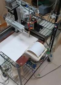 五軸馬鞍型焊接示教系統：多軸聯動，多軸插補（直線、圓弧、拋物線及螺旋線插補等）。