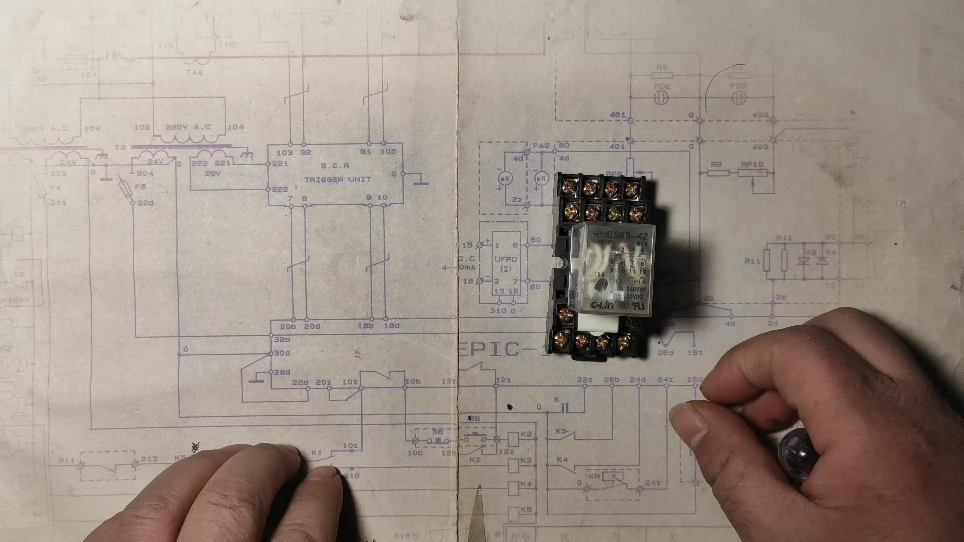 使用直流220伏繼電器，要不要配套蓄電池組？試試這個方法很省錢#硬聲創(chuàng)作季 