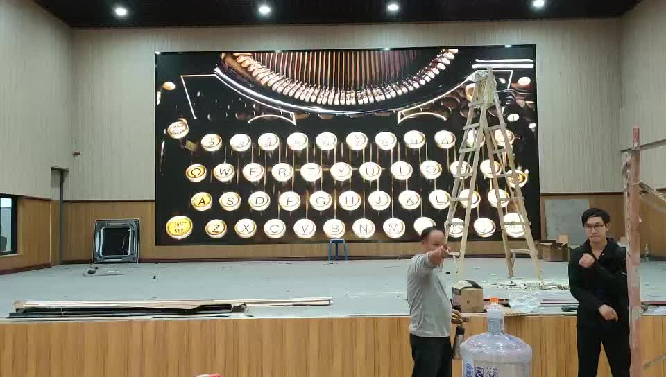 广东东莞品华学校报告厅30平方室内P3全彩LED大屏案例效果# #电子制作 #产品方案 