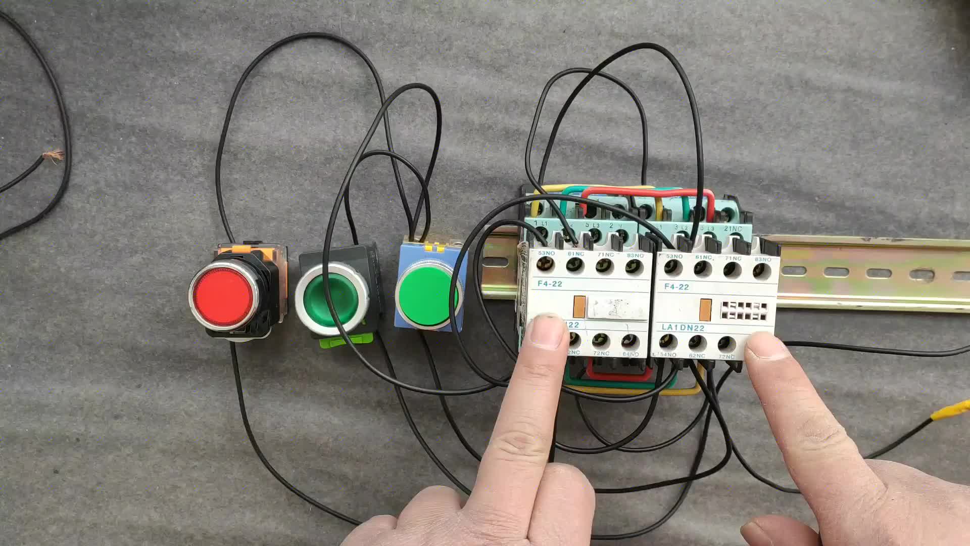 維修電工都有兩把鎖，您用過幾次？沒用過的電工二把刀也不是#硬聲創(chuàng)作季 