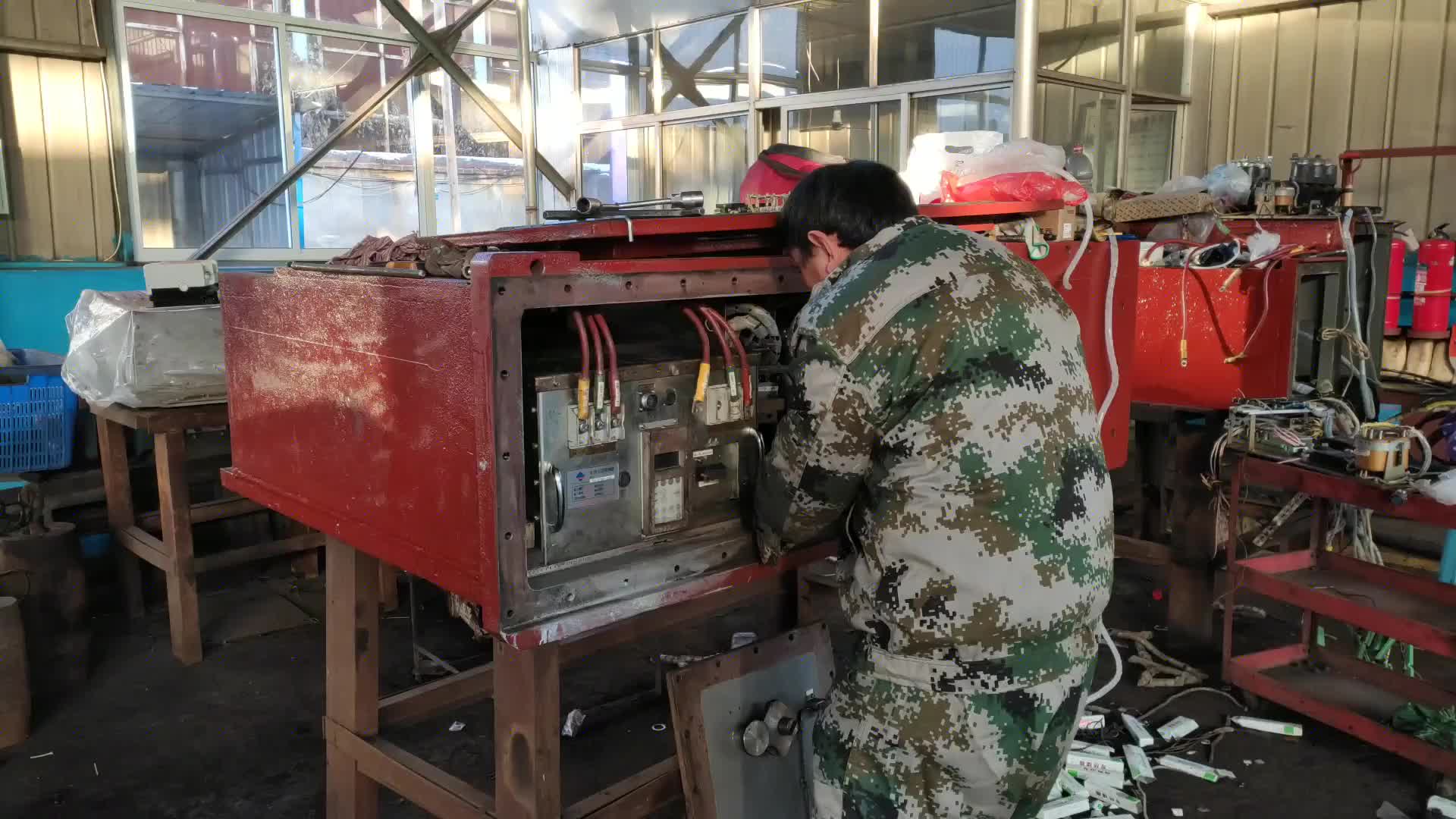 這種電氣控制箱很特別，能見到的電工太少了，電工堅(jiān)果帶您瞧一瞧#硬聲創(chuàng)作季 