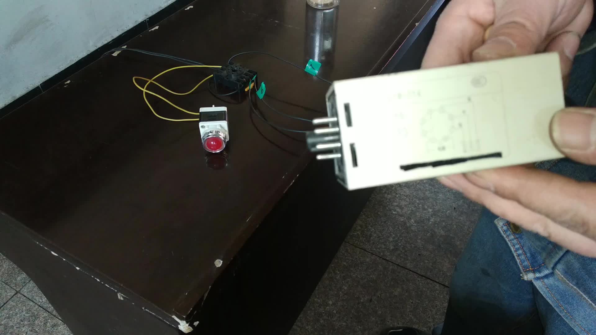 水箱液位如何实现自动控制？一杯水就能看明白，几分钟便搞定！#硬声创作季 