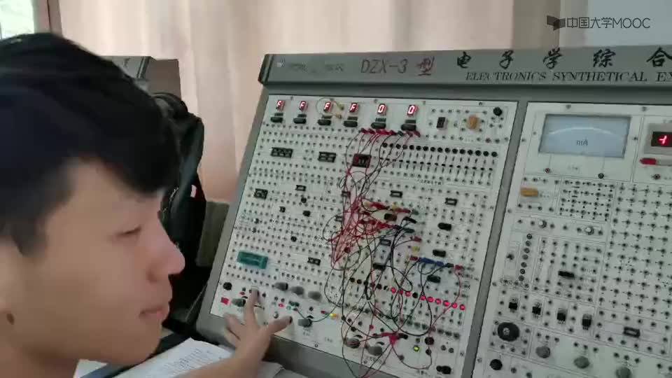 #硬聲創(chuàng)作季  數字電子技術：3學生做