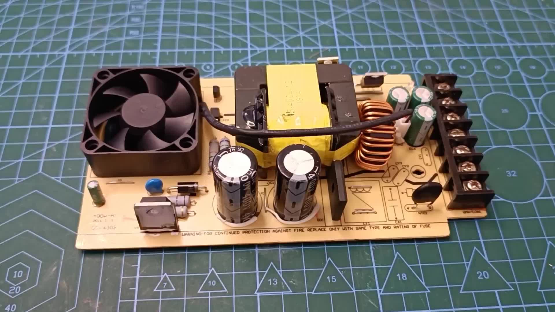 這個二極管可不是普通的二極管，它的作用你知道嗎一起看電路!# 硬聲創(chuàng)作季