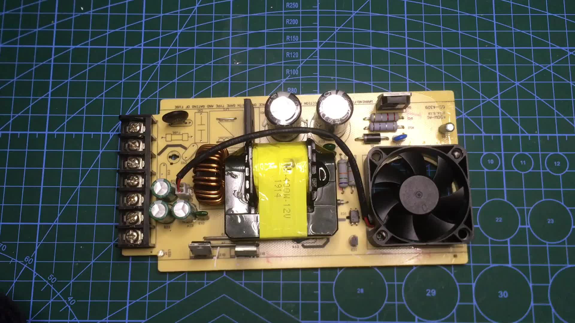 開關(guān)電源上這個元件你認(rèn)識嗎？在電路中起到什么作用？一起看下！# 硬聲創(chuàng)作季