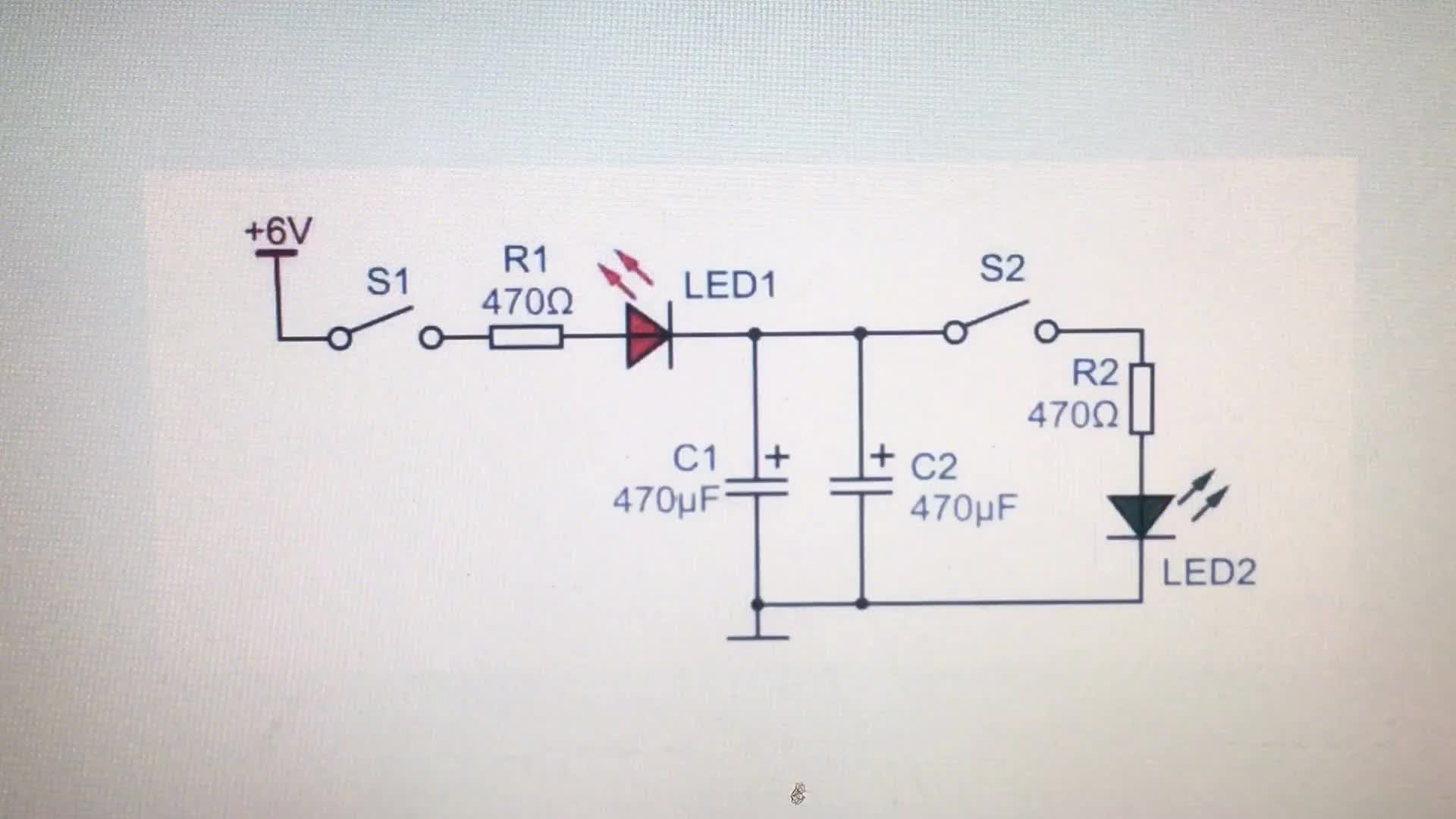 簡單電路就直觀看出電容放電過程，一下就懂