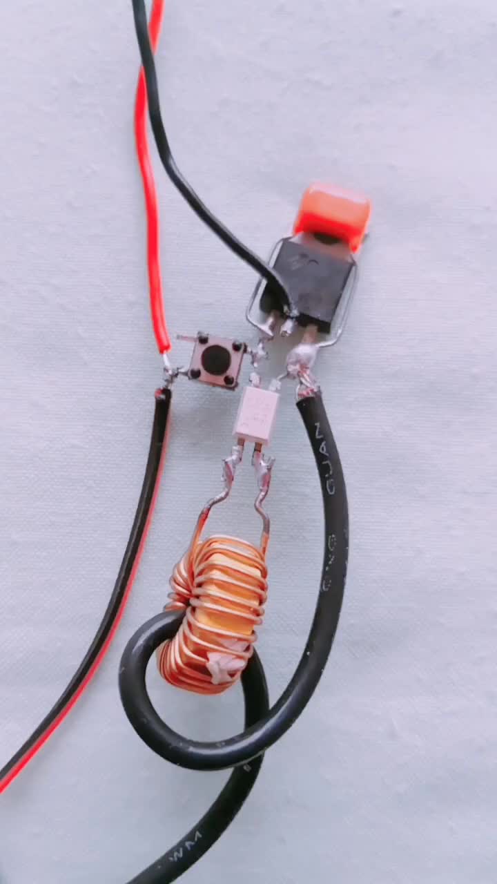#硬聲創(chuàng)作季  #電子DIY 直流12伏短路保護器。