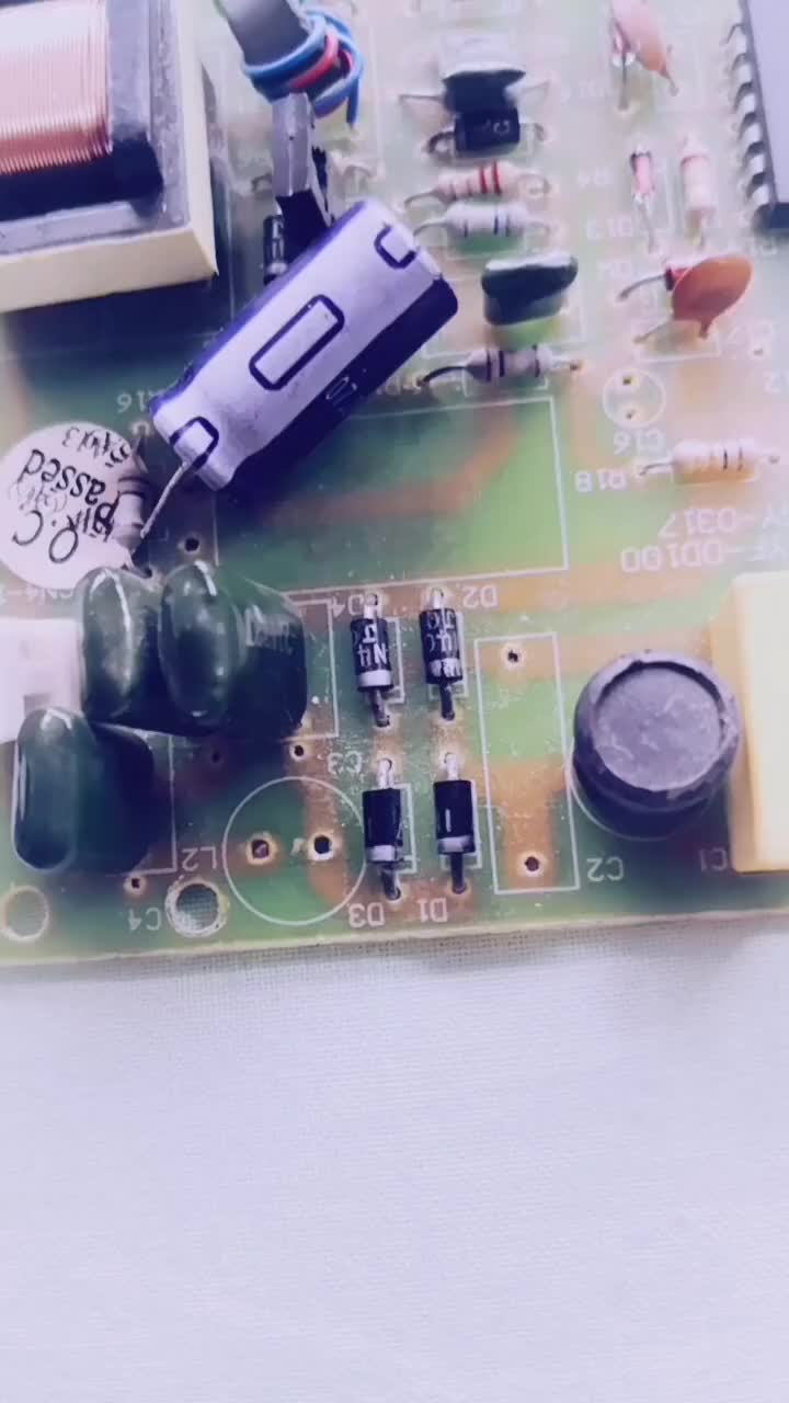 #硬聲創作季  #電子DIY 在線測量整流橋。