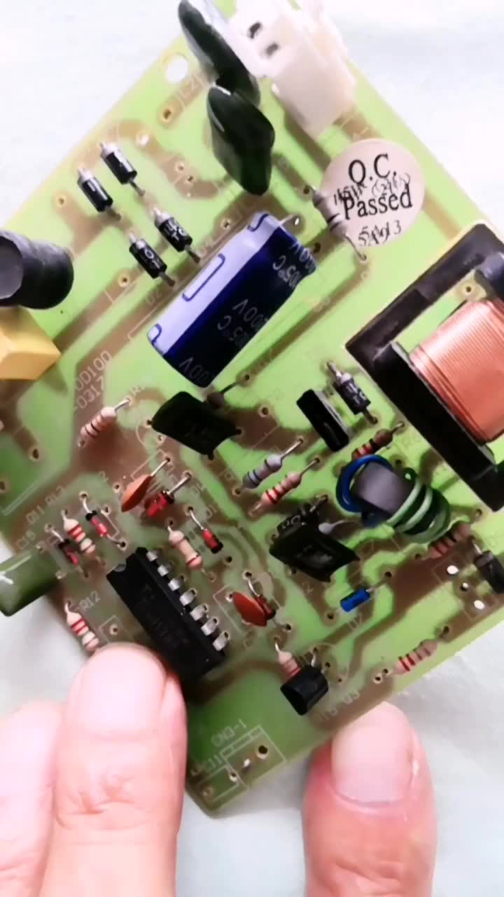 #硬聲創作季  #電子DIY 再路測量電子元件。