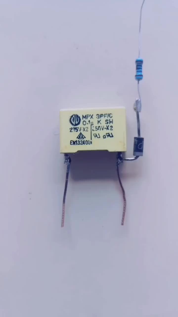 #硬聲創作季  #電子DIY 三個元件制作穩壓二極管通用測試電路。