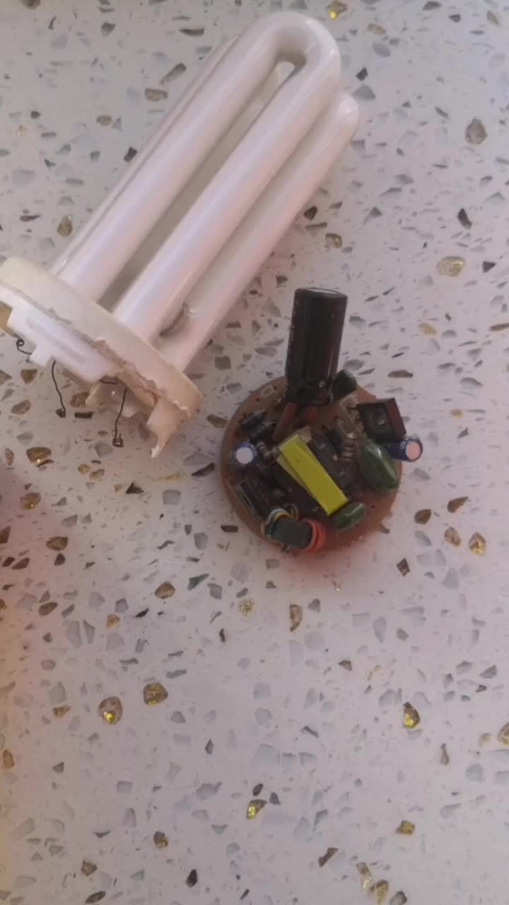 #硬聲創作季  #電子DIY 不用花錢喜歡的可以玩玩。
