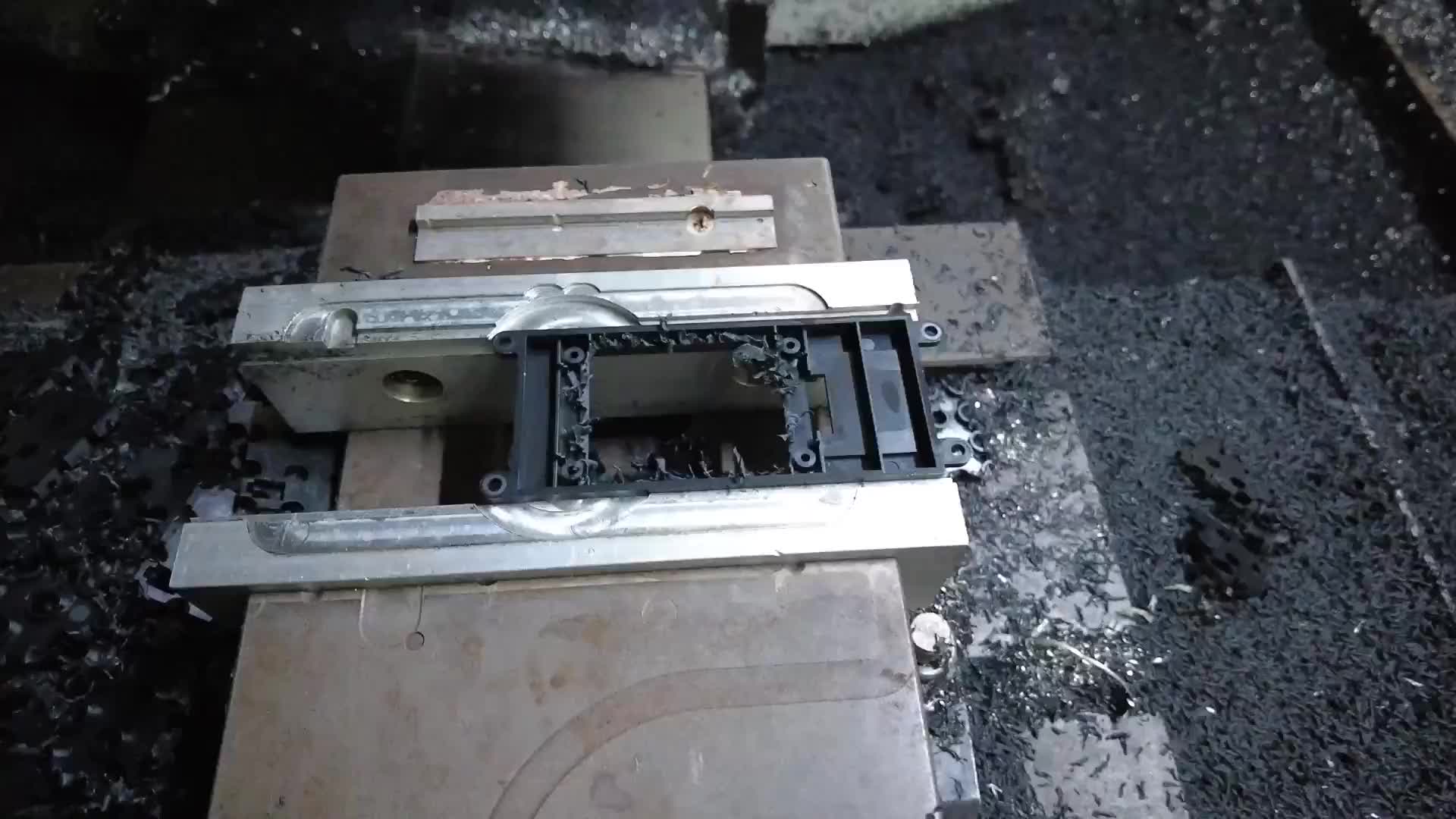 加工一個小工件，你能猜到是怎么樣加工的嗎？#硬聲創作季 