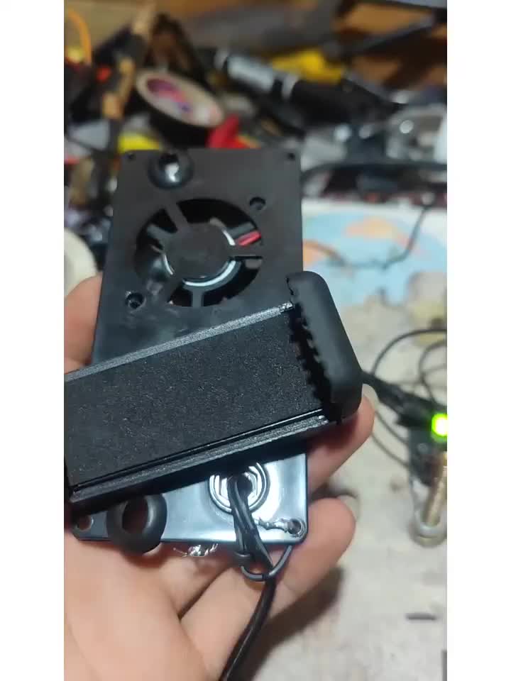 #硬聲創(chuàng)作季 今天制作了一個(gè)手機(jī)散熱器
