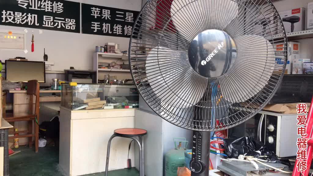 #硬聲創(chuàng)作季  #一起學(xué)維修第161集 不會修電風(fēng)扇沒關(guān)系！幾塊錢買塊萬能板，一把螺絲刀就搞定