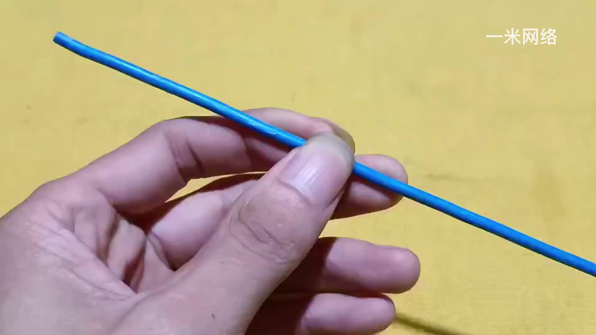 今天才發(fā)現(xiàn)，原來打火機(jī)還隱藏著一個特殊功能，只需一根銅絲線#硬聲創(chuàng)作季 