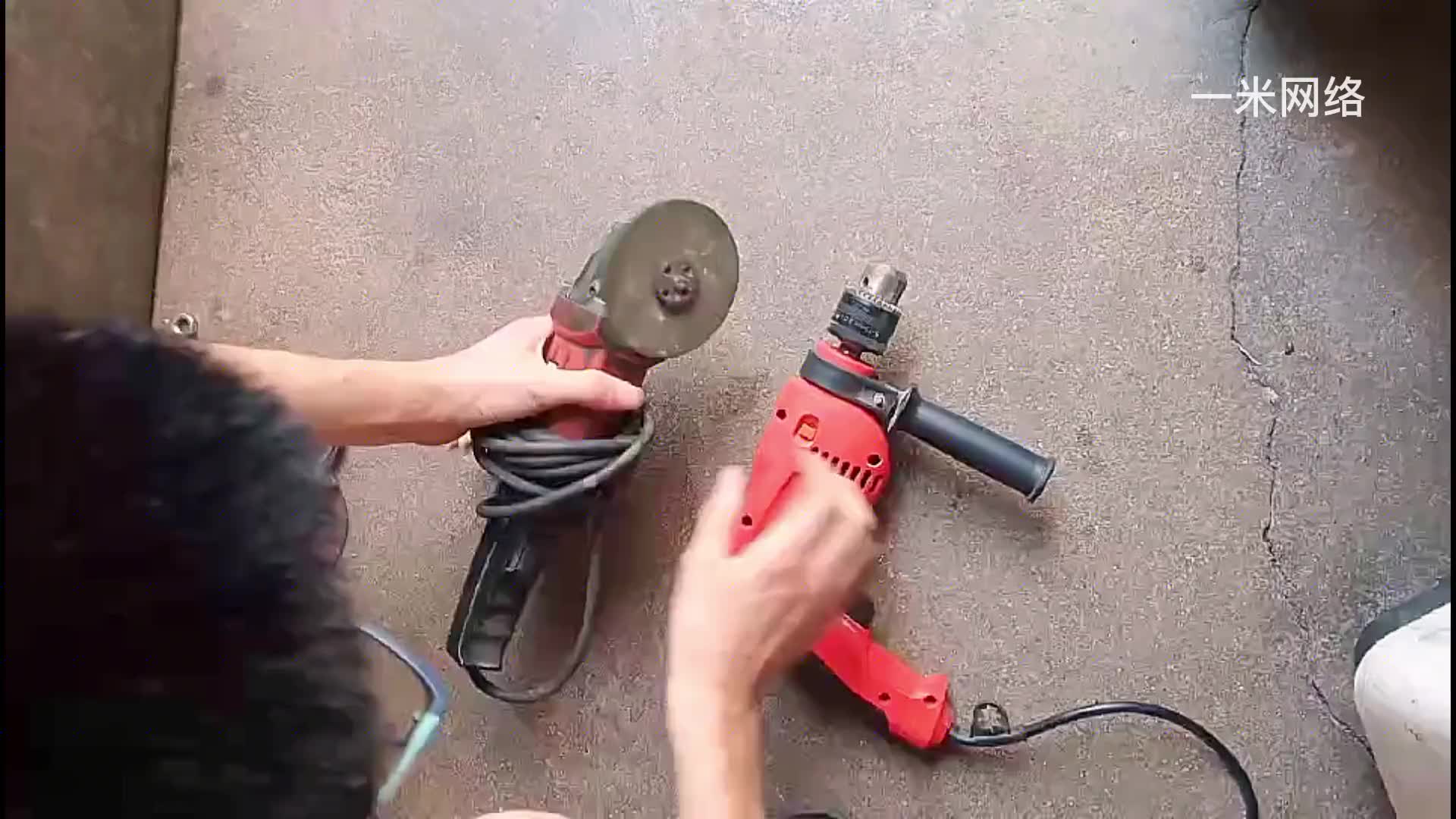 在師傅哪里偷學了一招，用手電鉆改裝成角磨機，不用改電路方便#硬聲創(chuàng)作季 