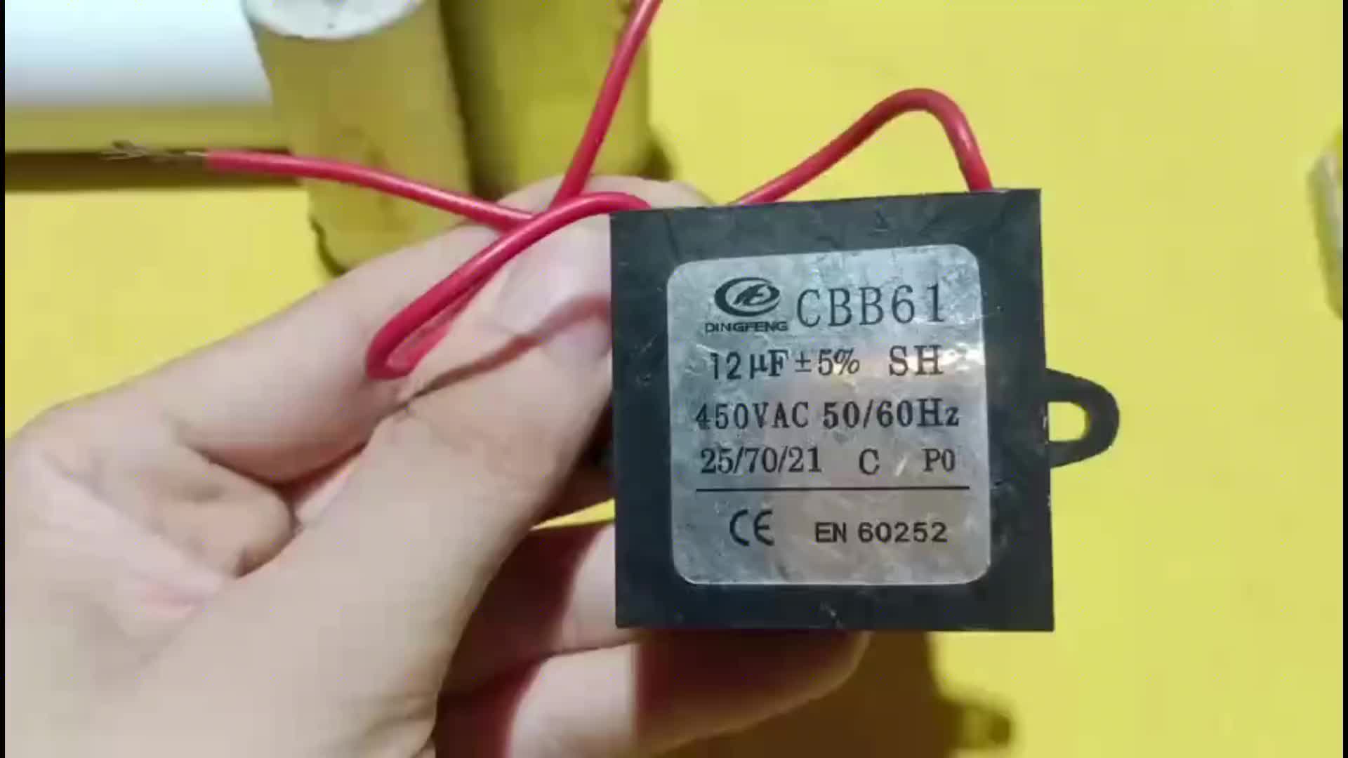 在师傅那偷学了一招，没有万用表也能快速判断电容好坏，方法好用#硬声创作季 