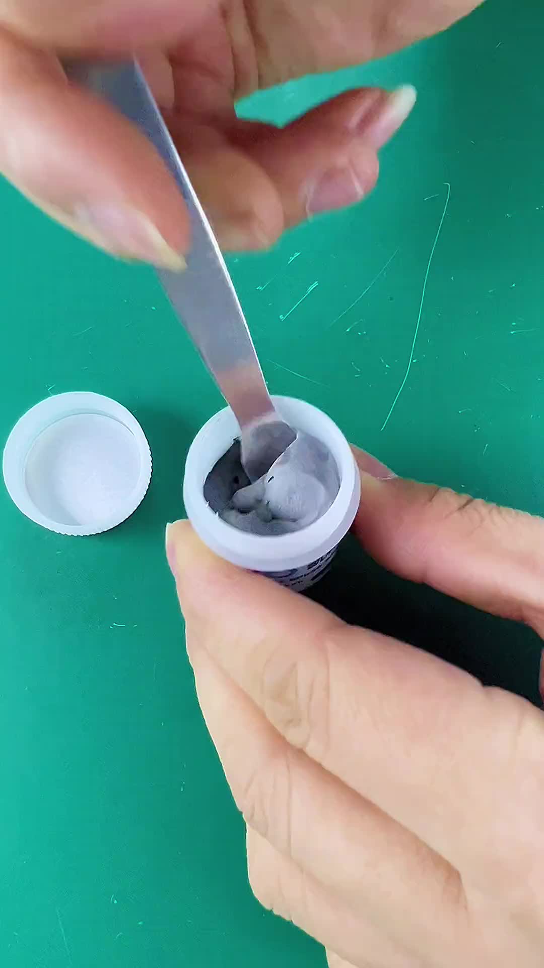 #硬聲創(chuàng)作季  值錫飽滿圓滑，維修常用中溫含銀錫膏小包裝50克。