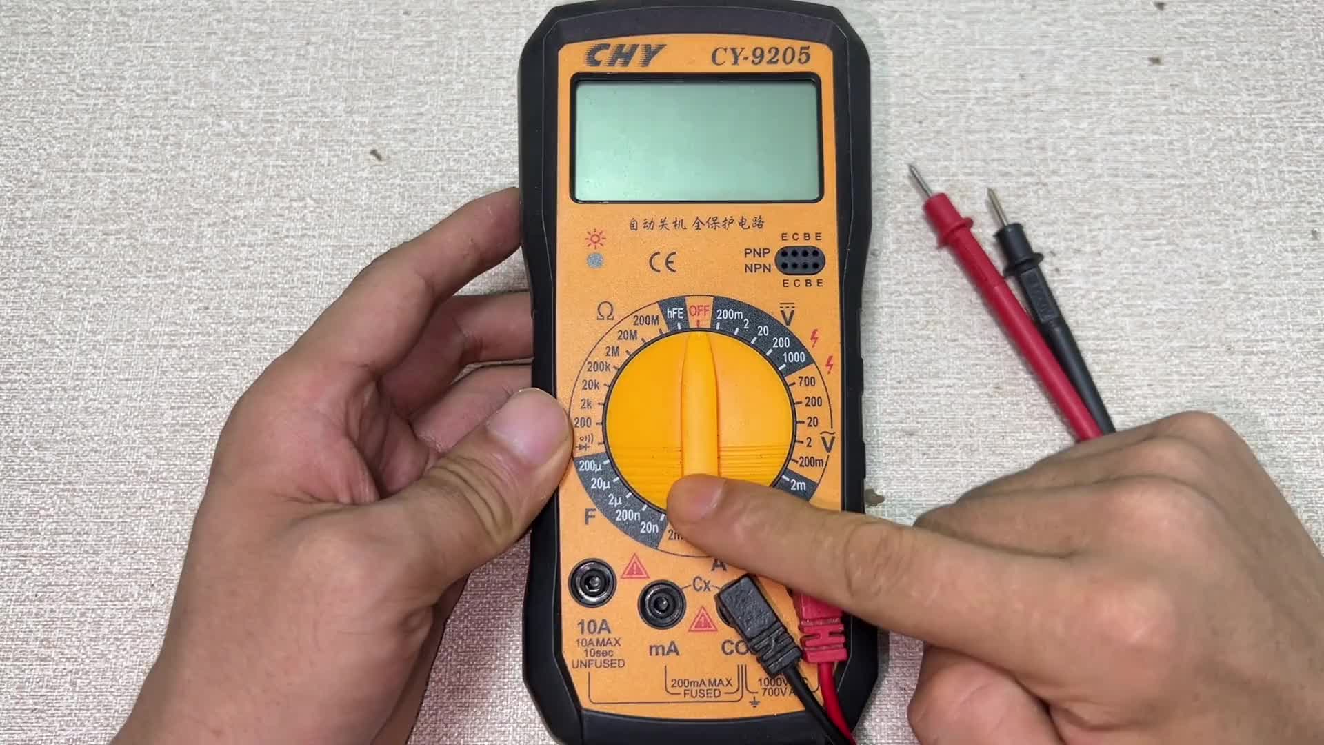 才發(fā)現(xiàn)，萬用表的電阻檔，也能判斷電容的好壞，趕緊來學習一下吧#電路原理 