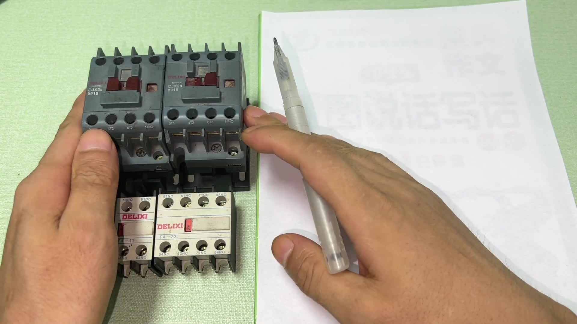 接觸器上標的0910、13、14、NO、NC，包含哪些信息？漲知識了#電路原理 