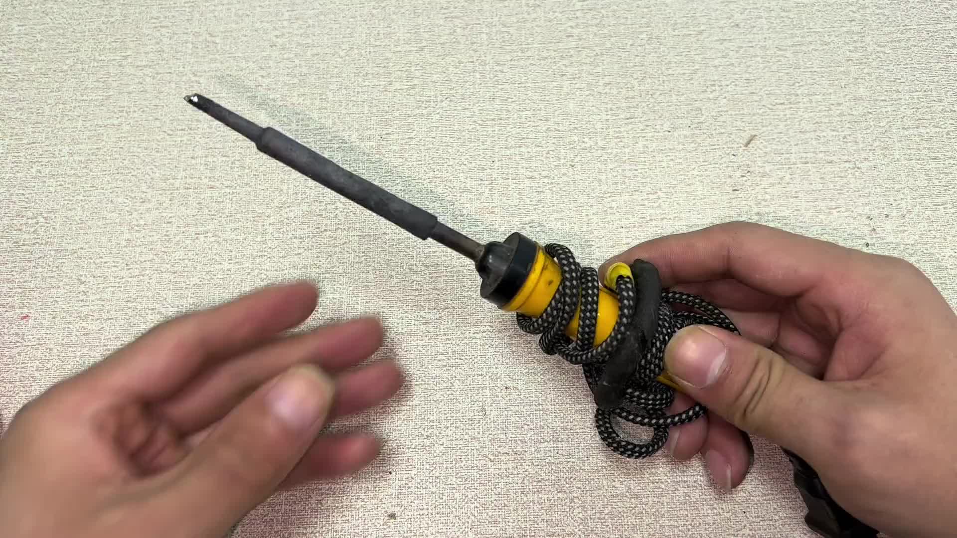 才發(fā)現(xiàn)，打火機(jī)改造一下，立馬就能給電線焊錫，比電烙鐵還好用#電路原理 
