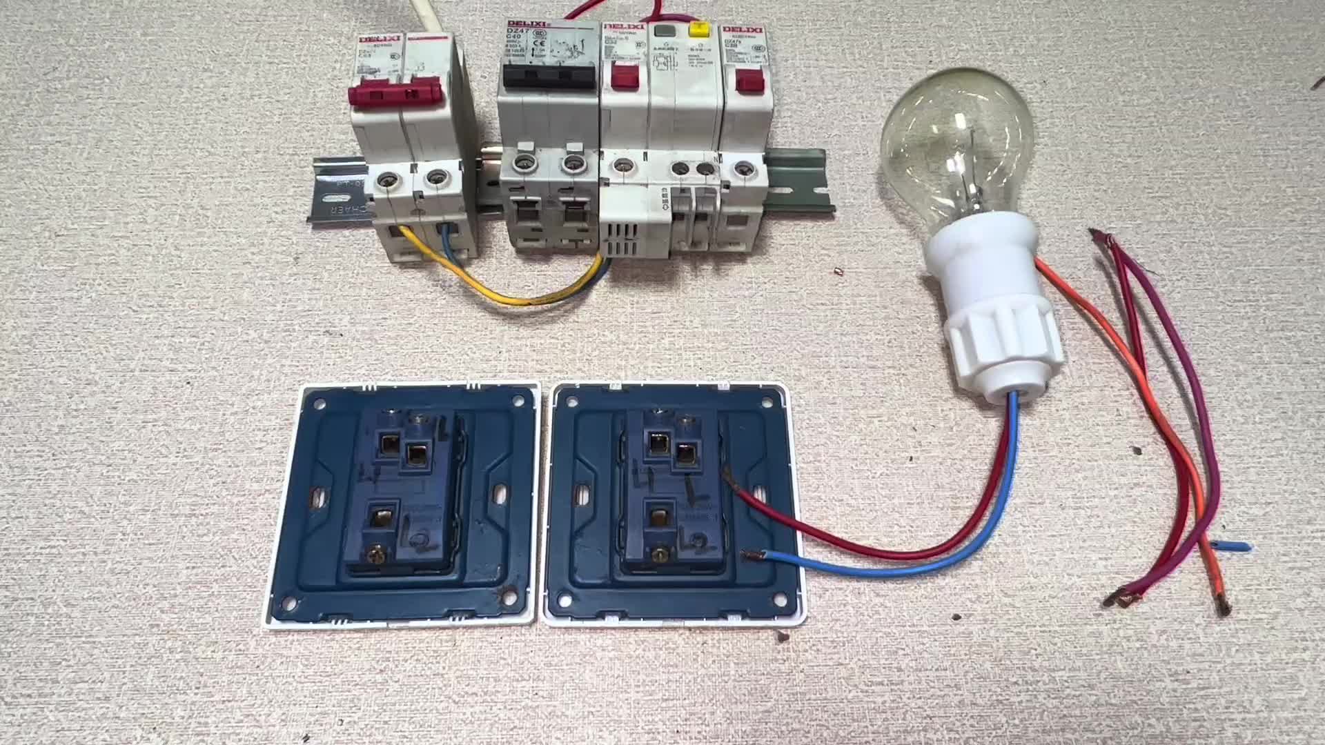 才發(fā)現，一燈雙控接法這么簡單，就算你不懂電，看完也能輕松接線#電路原理 