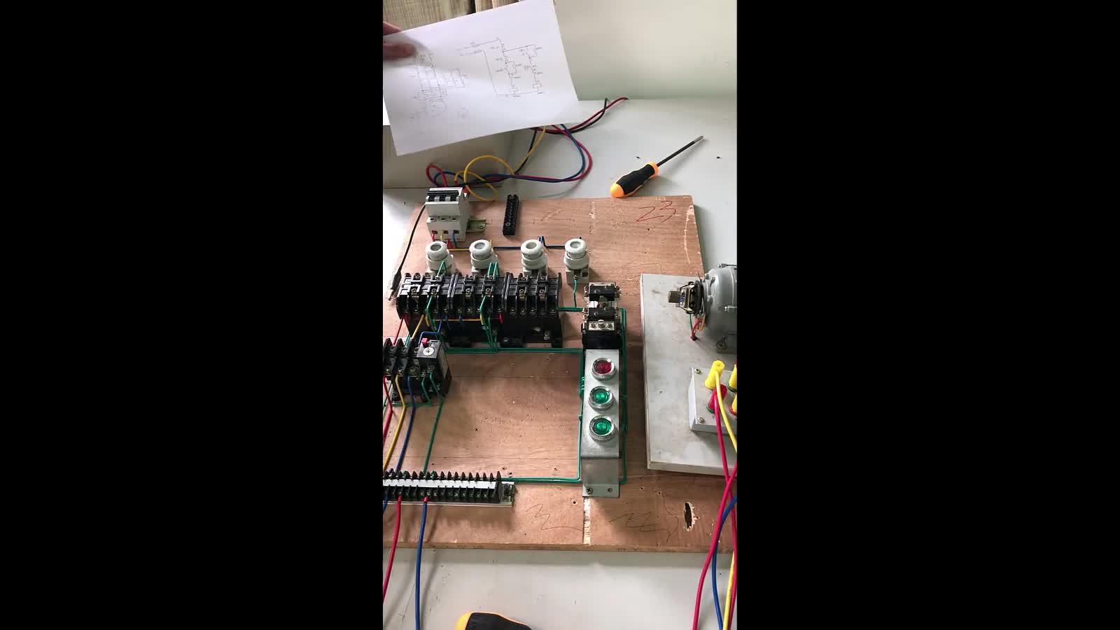 任務(wù)三 電機(jī)單向運(yùn)行反接制動(dòng)控制電路通電調(diào)試(2)#硬聲創(chuàng)作季 