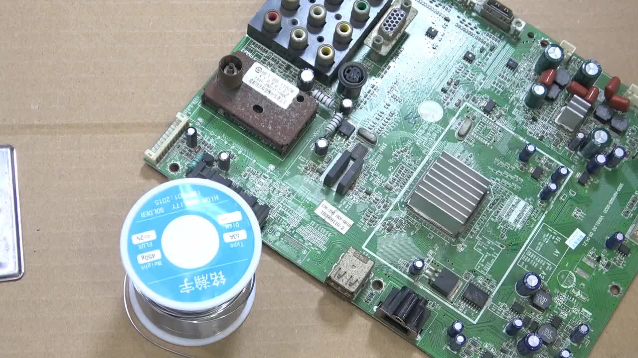 #硬聲創作季  焊臺鏟頭拆8字電源母座和吹錫器通孔