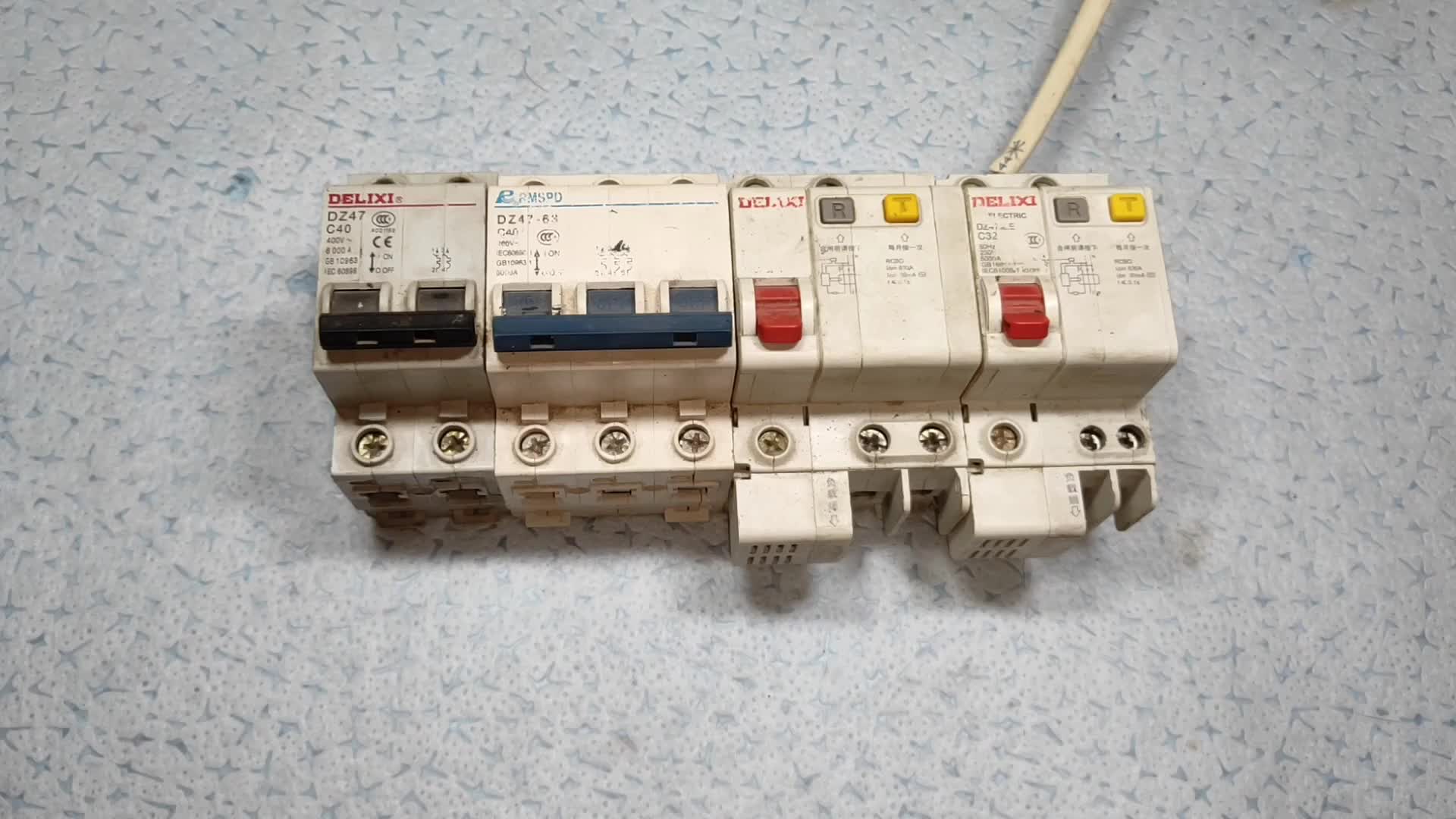 老電工看一眼跳閘特征，就知道什么跳閘故障，方法教給你，你也行