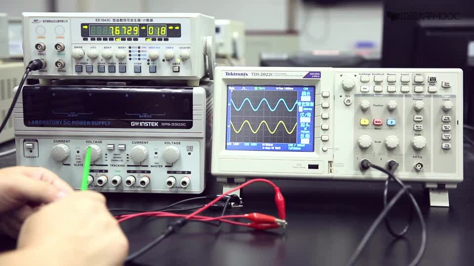 [1.6.1]--示波器的基本使用视频_clip002