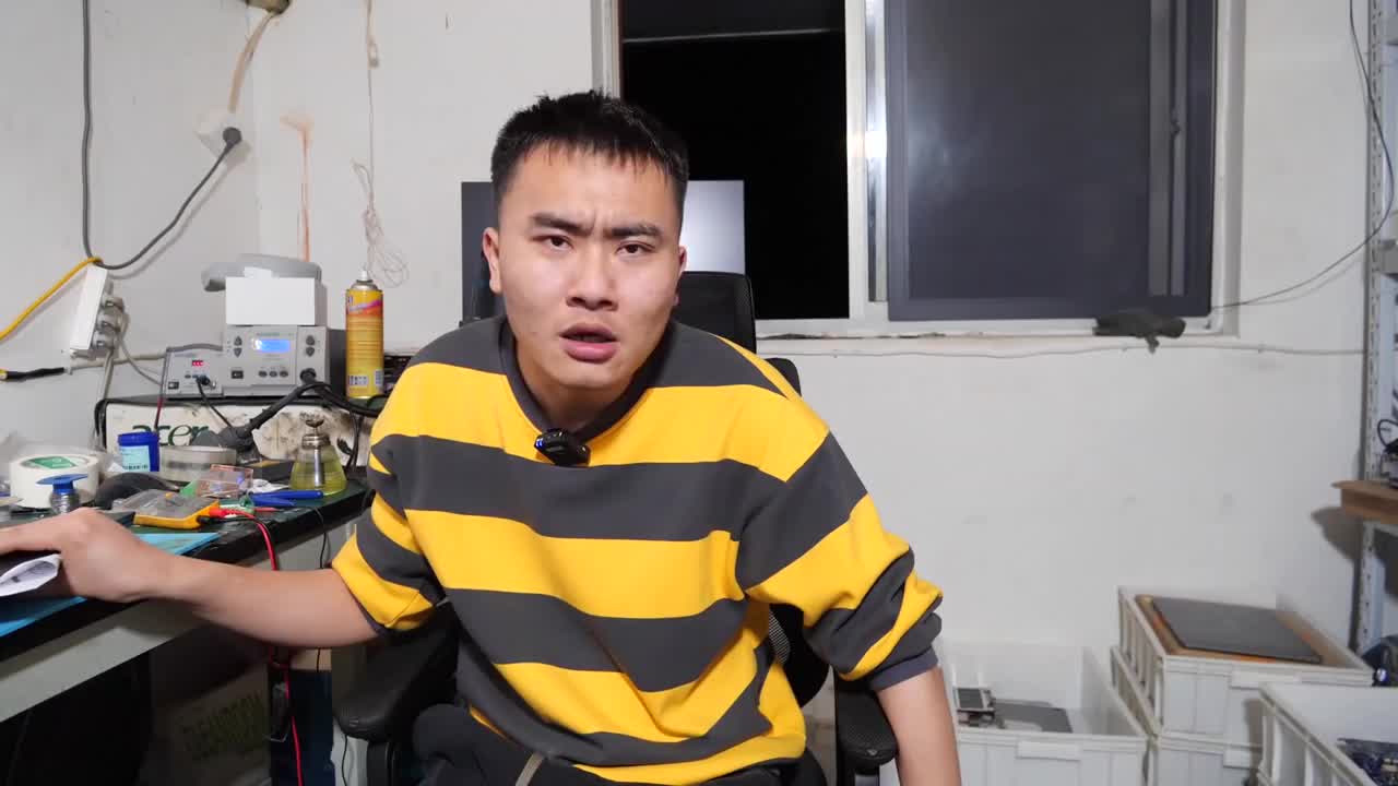 維修廝半個月沒有修好機器了，再修不好電腦決定直播吃翔#硬聲創(chuàng)作季 