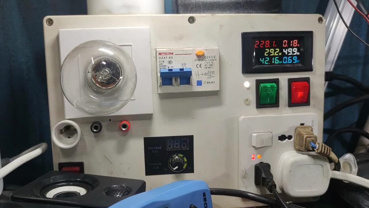 教你制作开关电源检修工具，用一个灯泡就可以避免电源短路#硬声创作季 