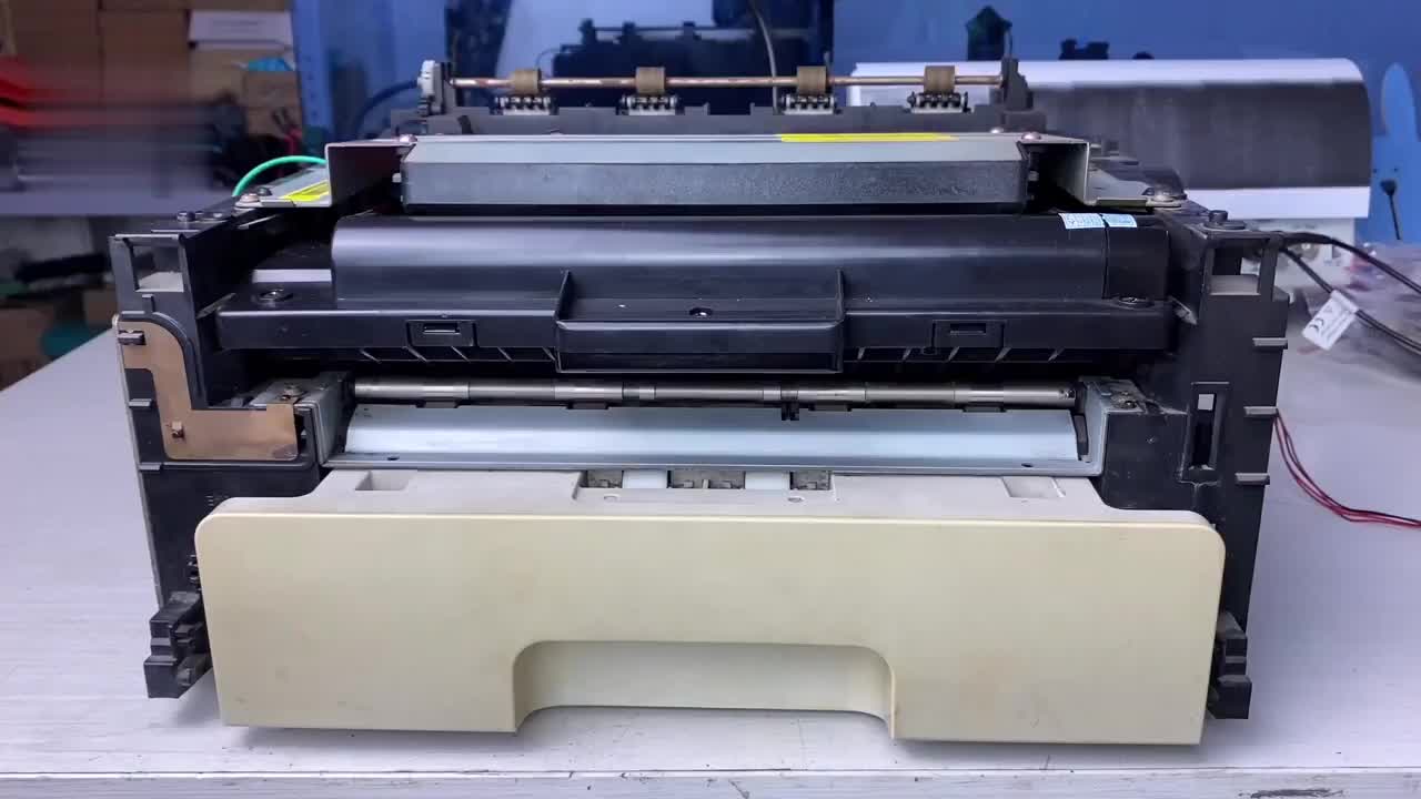 激光打印机中的机械部分，如何通过一个电机实现所有功能？#硬声创作季 