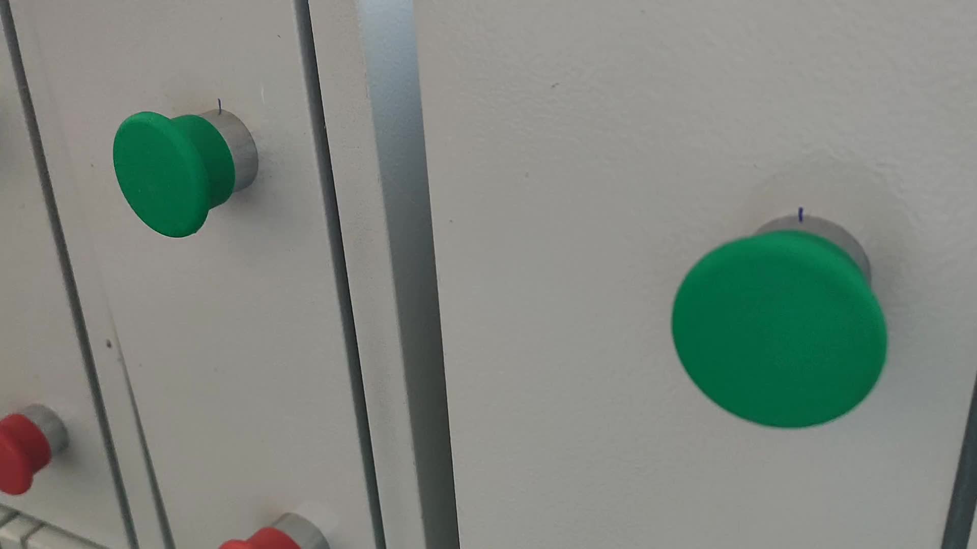 10臺點動正反轉全部完工了，來上個電看看效果。