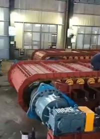 GBZ2300×10000板式給料機車間制作視頻。