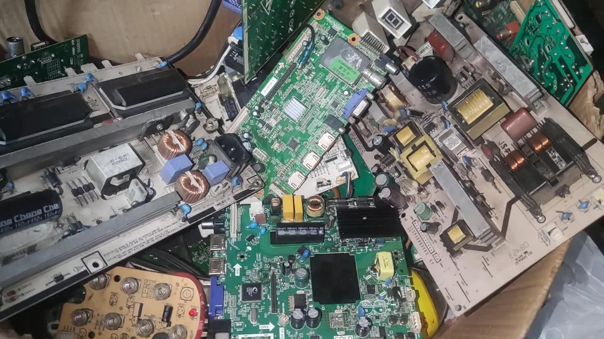 報廢的電路板別亂丟用它做兩個實用的小電路價值立馬翻倍電子愛好者電子電工電子技術DIY(20)