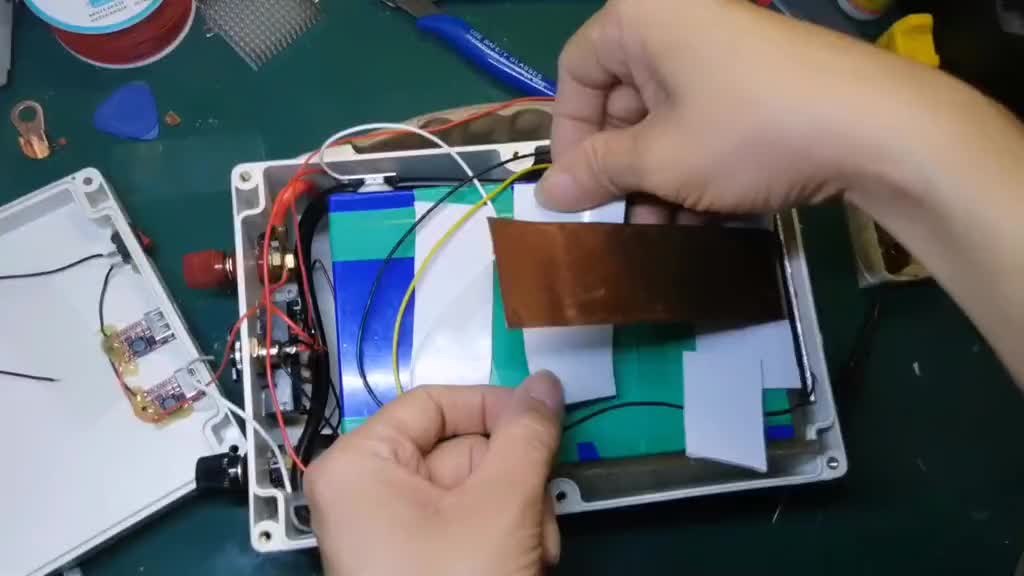 12V40AH鋰電池組裝全過程，這設計方案絕對全網唯一！