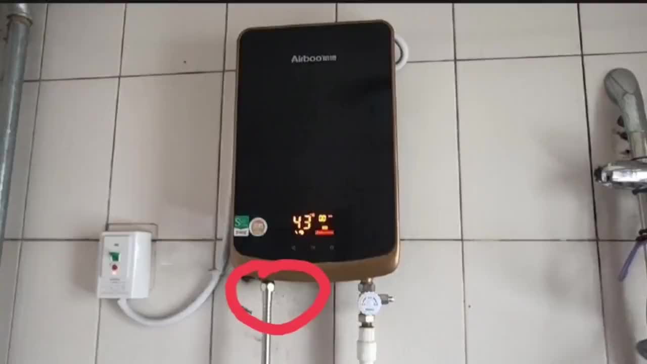熱水器出水軟管壞了，螺絲卸不下來，用這種方法，從來沒有失敗過#硬聲創(chuàng)作季 
