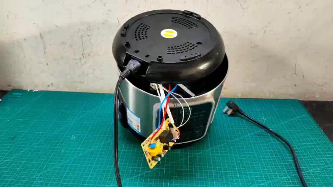電飯煲電源爆管，有兩種方法能改好，結(jié)果還是沒(méi)修好，翻車了#硬聲創(chuàng)作季 