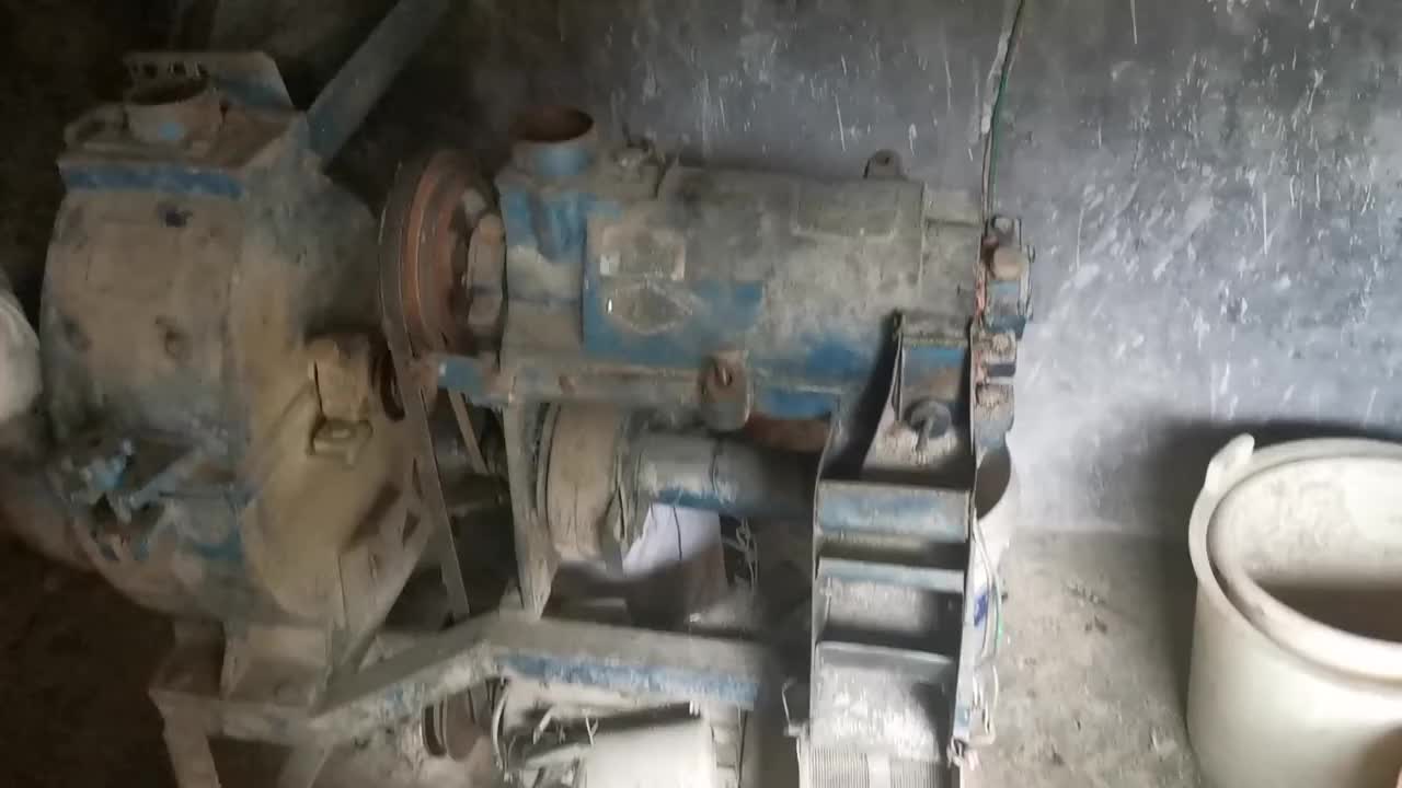 今天跑了100個公里修這一臺輾米機(jī)，用戶沒錢給，送了一袋米給我#硬聲創(chuàng)作季 