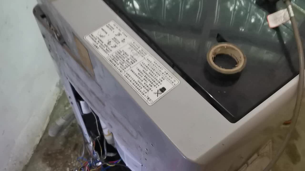 上門修一個不通電的洗衣機，換主板后邊進水邊排水，不洗衣服！#硬聲創作季 