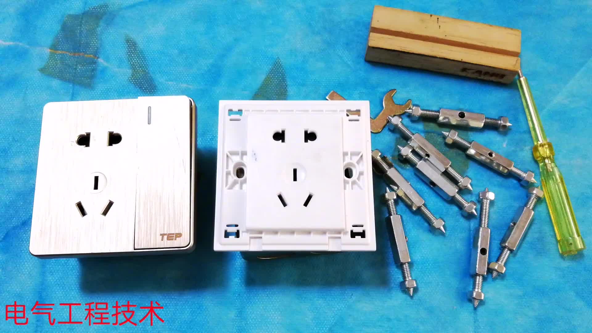 插座接線盒的固定螺絲斷了怎么辦？很多新手電工碰到，都一籌莫展