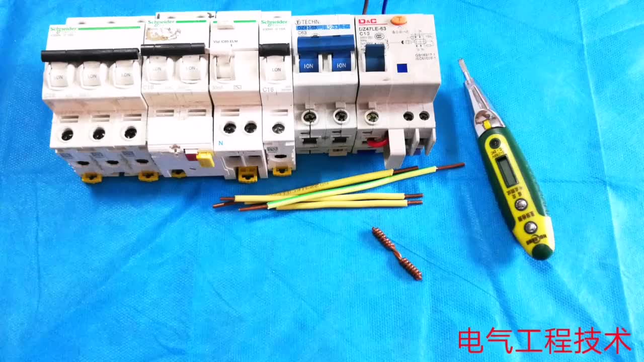 電筆你只會用來驗電？太浪費了，學會這3招，再不舍得放下電筆了