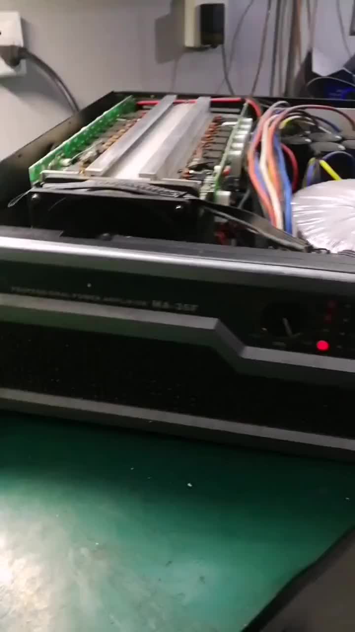 青白江的老鐵寄過來一臺舞臺功放說一個聲道聲音小故障檢查是好的#硬聲創(chuàng)作季 