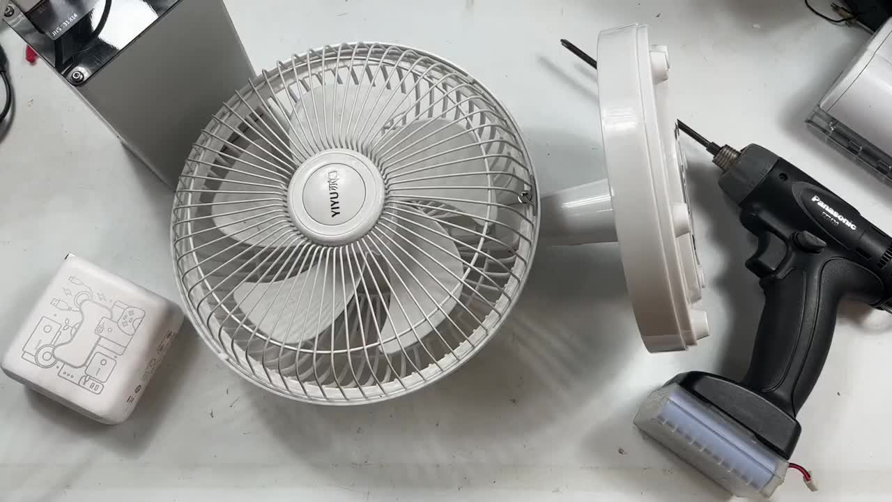 改裝一個28000mAh續航超20小時鋰電小風扇，烏龍事件差點就坑爹了#硬聲創作季 