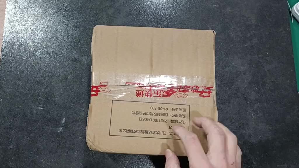 #硬聲創作季   2000多的摩托車啟動電瓶，拆開一看，原以為是王者，青銅都算不上