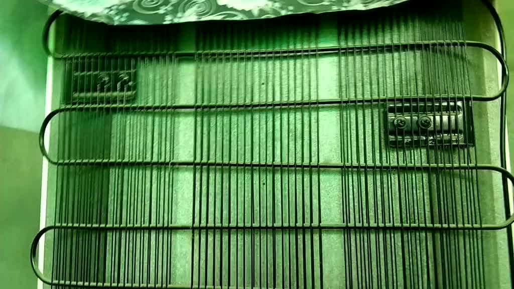 #硬聲創作季   這臺40多年的小冰箱，一共才修過兩次，這質量真沒得說