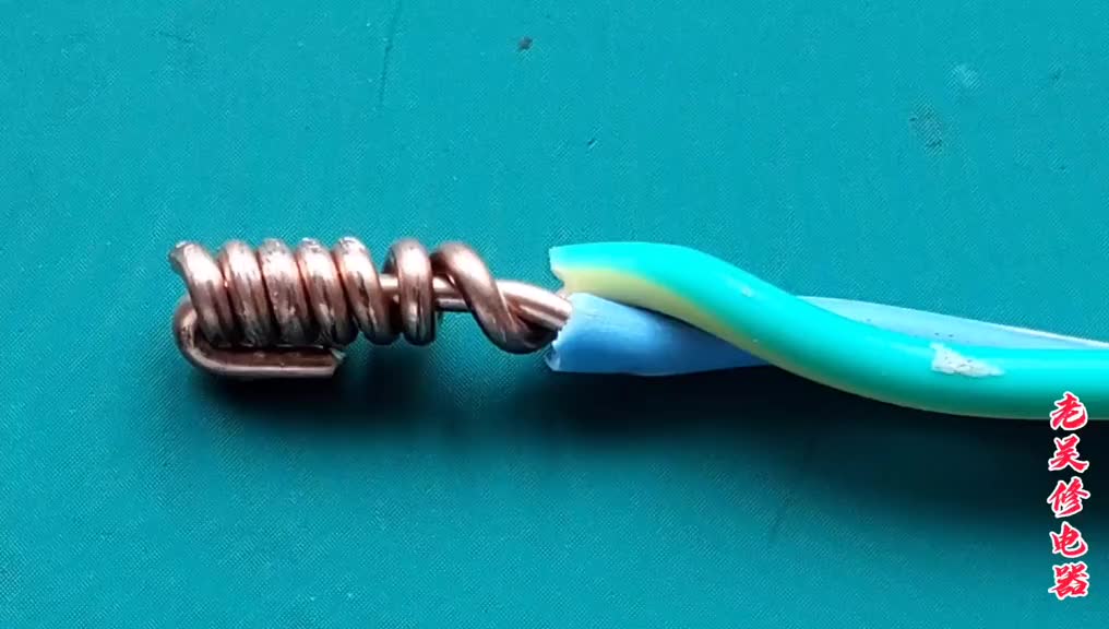 #硬聲創(chuàng)作季   家里電線接茬，沒有專業(yè)工具怎樣燙錫，教你用這種方法，太實用了
